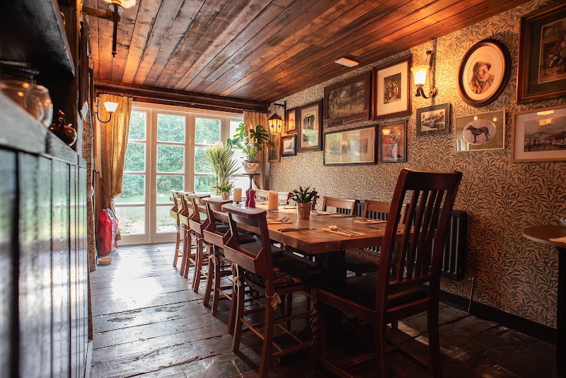 The Pub With No Name